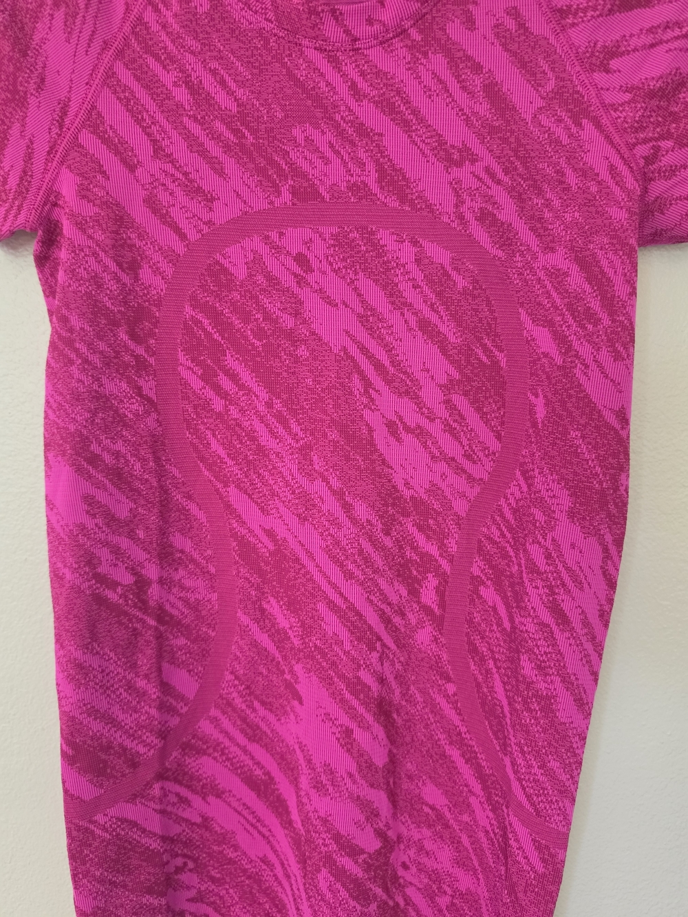 Lululemon Swiftly Tech Tee In Mesh Pow Pink And Rippened Raspberry - Picture 2 of 5